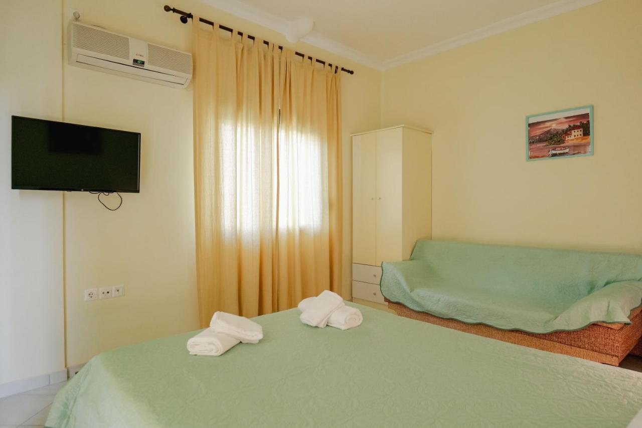 Malasi Apartments Ksamil Bagian luar foto