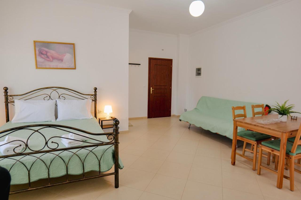 Malasi Apartments Ksamil Bagian luar foto